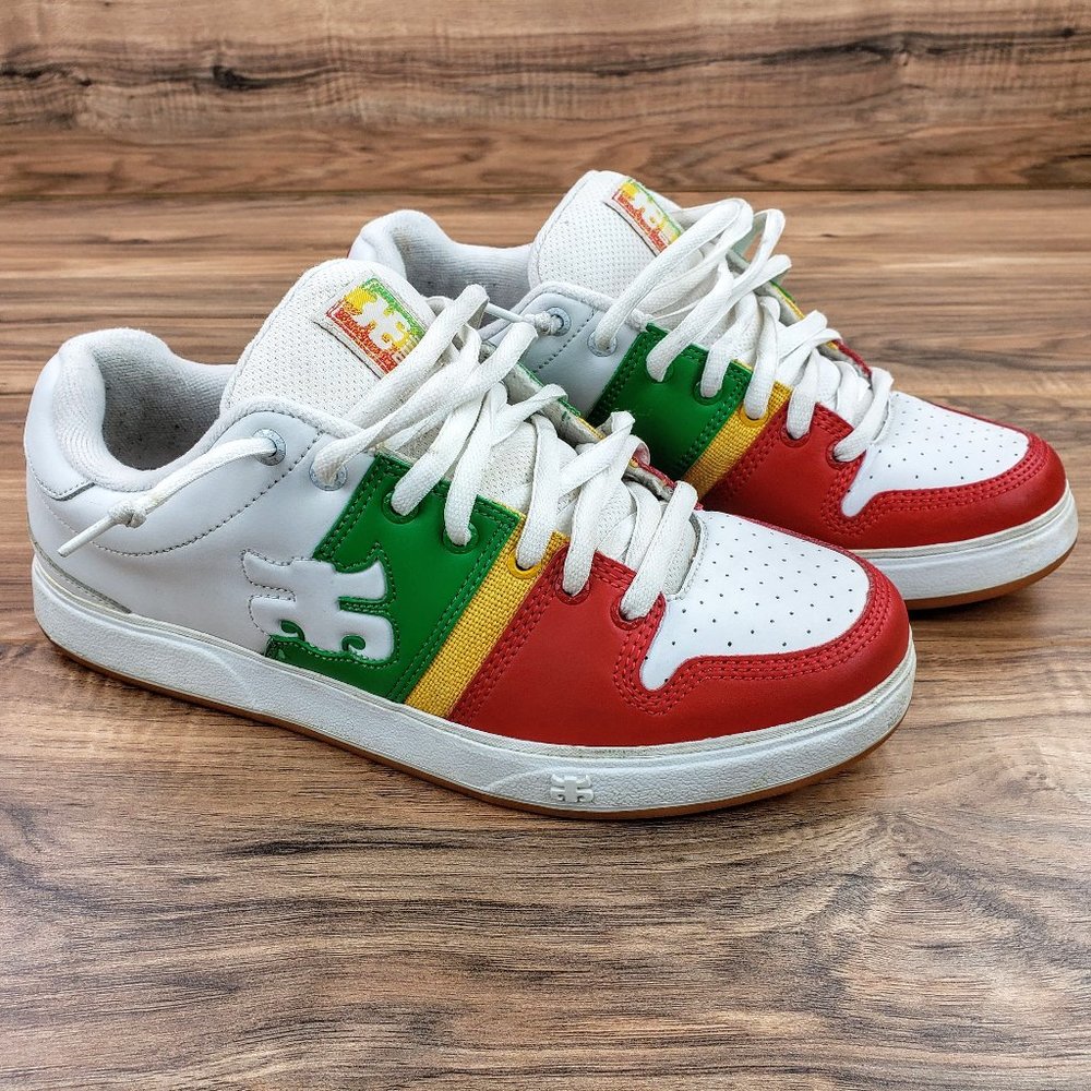 I path Skater Shoe, Excellent Condition!